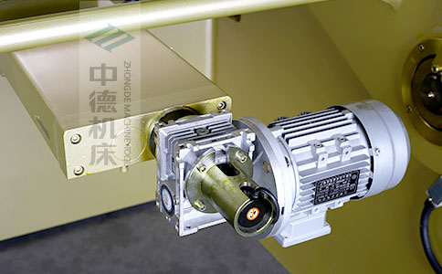 ZDS-832后檔料減速電機(jī)，質(zhì)量好，模擬運(yùn)算定位速度快.jpg